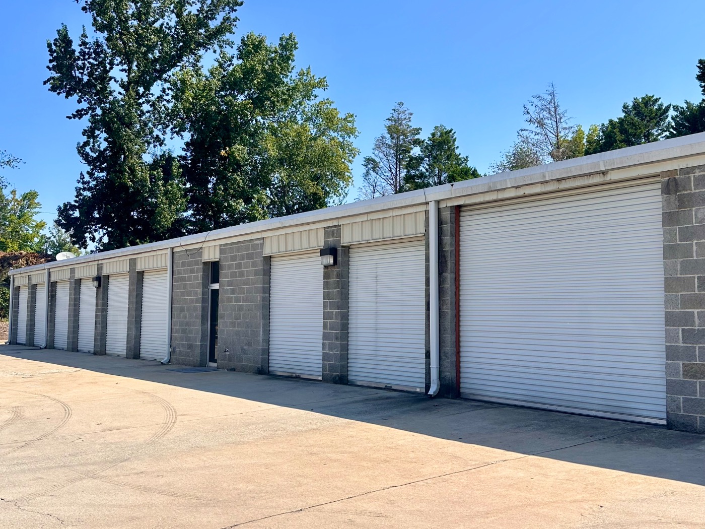 Unit exterior with roll-up door